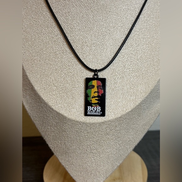 Handmade Bob Marley Necklace - Picture 1 of 5